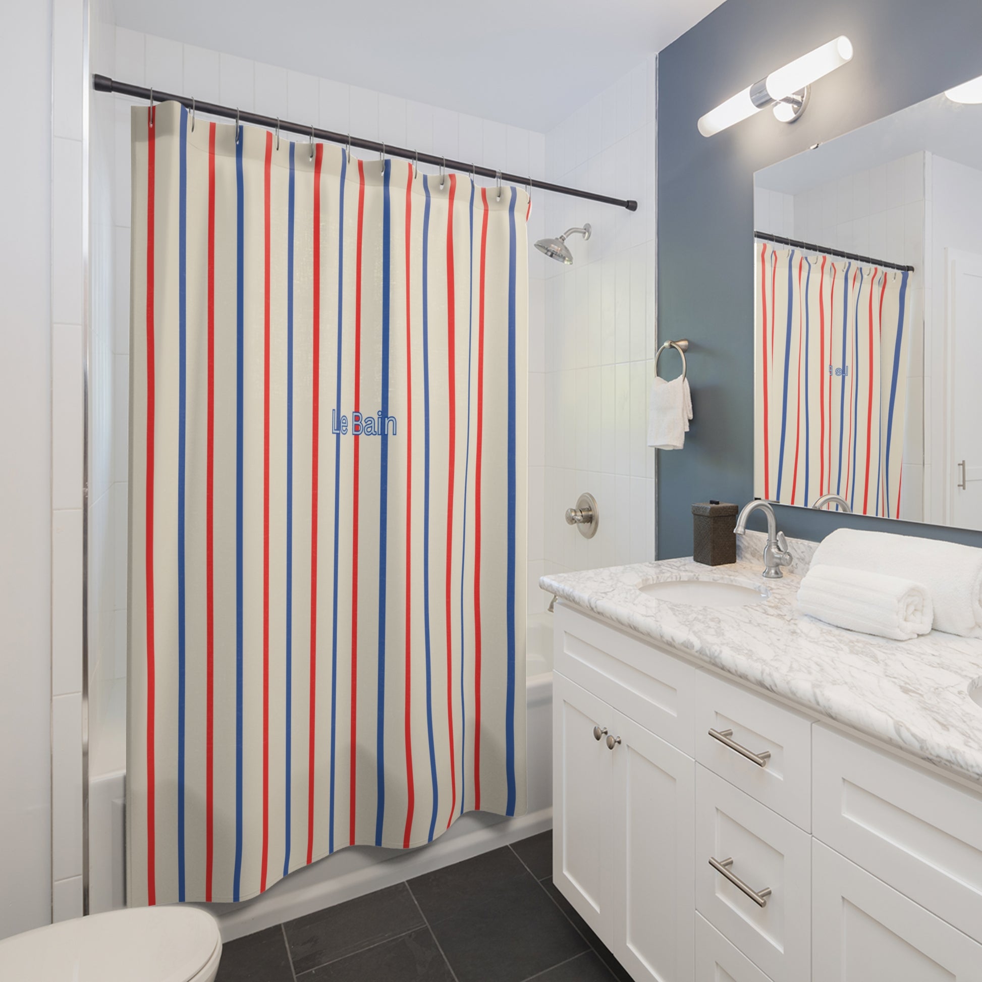  French-Inspired Red & Blue Bathroom Decor