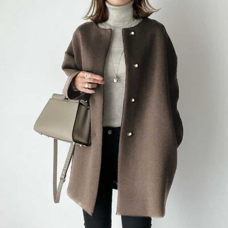 Elegant Wool Women's Overcoat